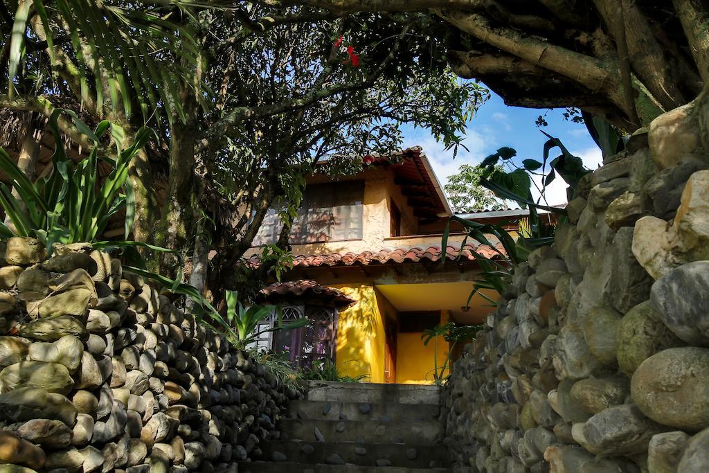 Hotel Casa Madre Tierra Vilcabamba Exterior foto