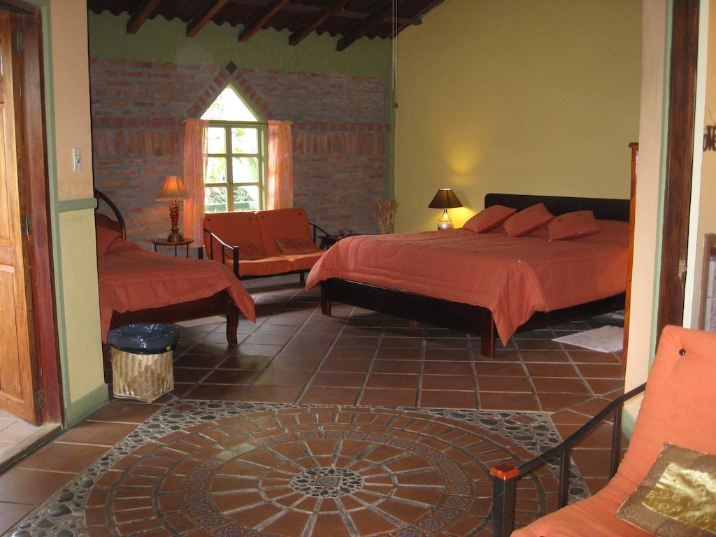 Hotel Casa Madre Tierra Vilcabamba Zimmer foto